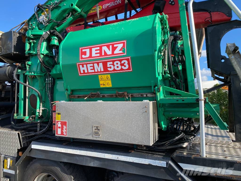 MAN TGS 26-500 6x6/JENZ HEM 583R endommagé Broyeur forestier
