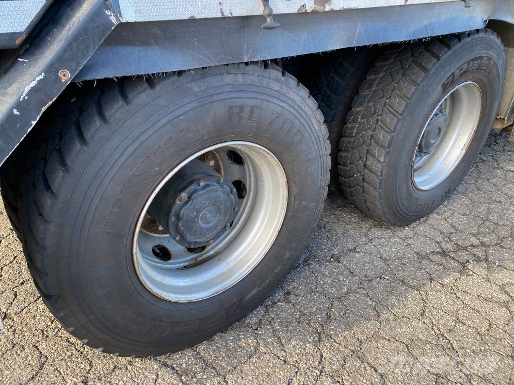 MAN TGS 26-500 6x6/JENZ HEM 583R endommagé Broyeur forestier