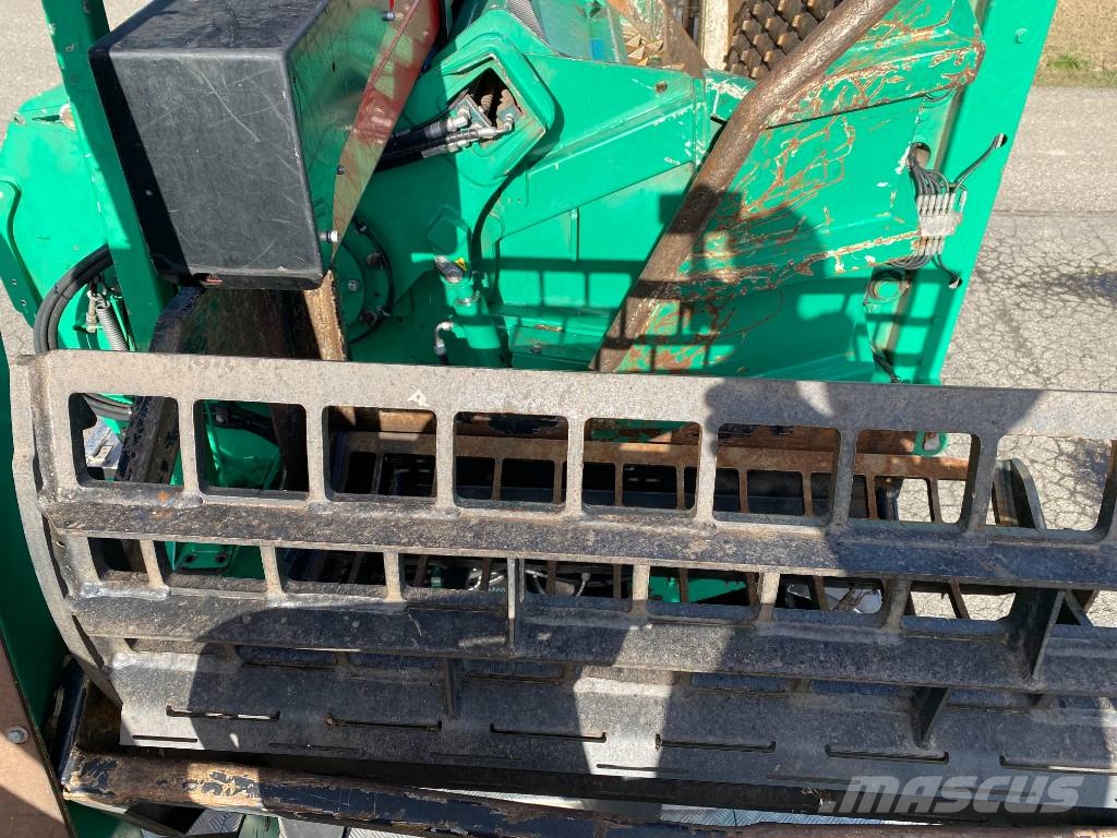 MAN TGS 26-500 6x6/JENZ HEM 583R endommagé Broyeur forestier