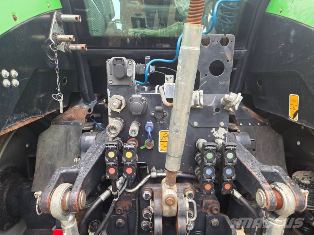 Deutz-Fahr AGROTRON 7230 TTV Traktori