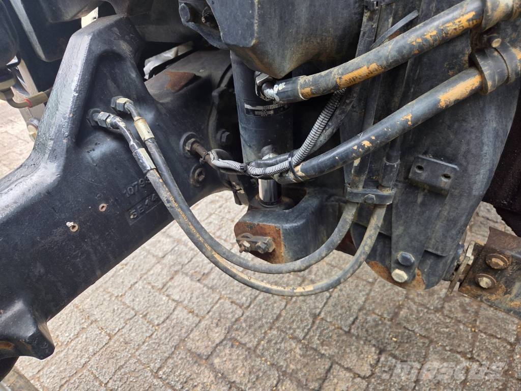 Deutz-Fahr AGROTRON 7230 TTV Traktori