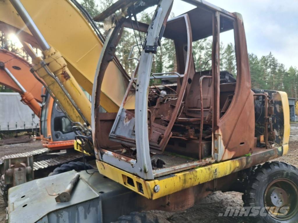 New Holland E 135 B SR LC Crawler excavators