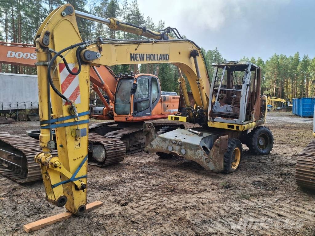 New Holland E 135 B SR LC Crawler excavators