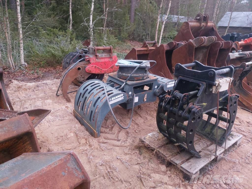 New Holland E 135 B SR LC Crawler excavators