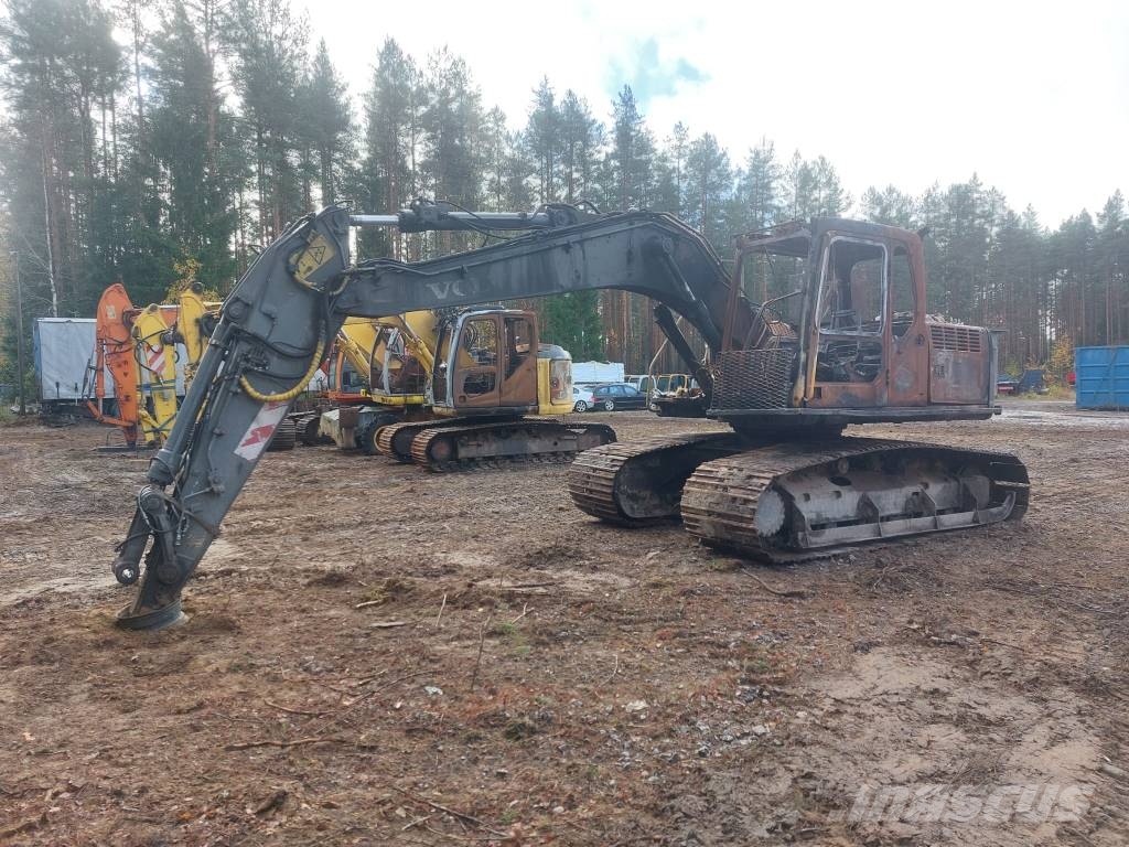 New Holland E 135 B SR LC Crawler excavators