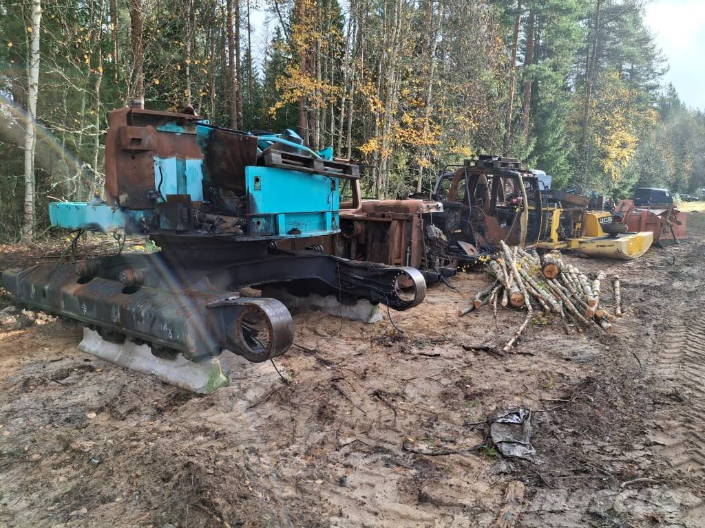 New Holland E 135 B SR LC Crawler excavators