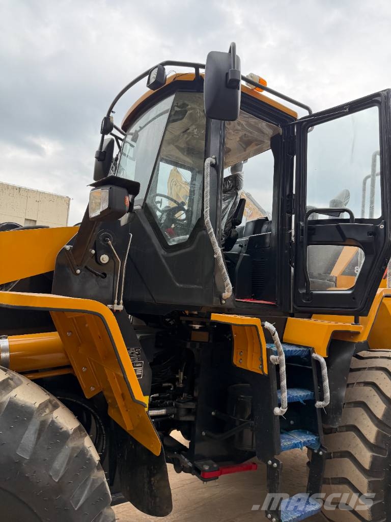LiuGong 856 H 1000 units loaders in stock Фронтальні навантажувачі