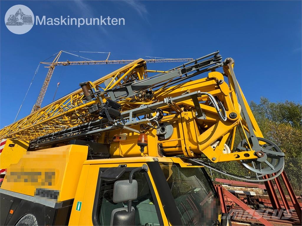 Liebherr MK100 자동 크레인