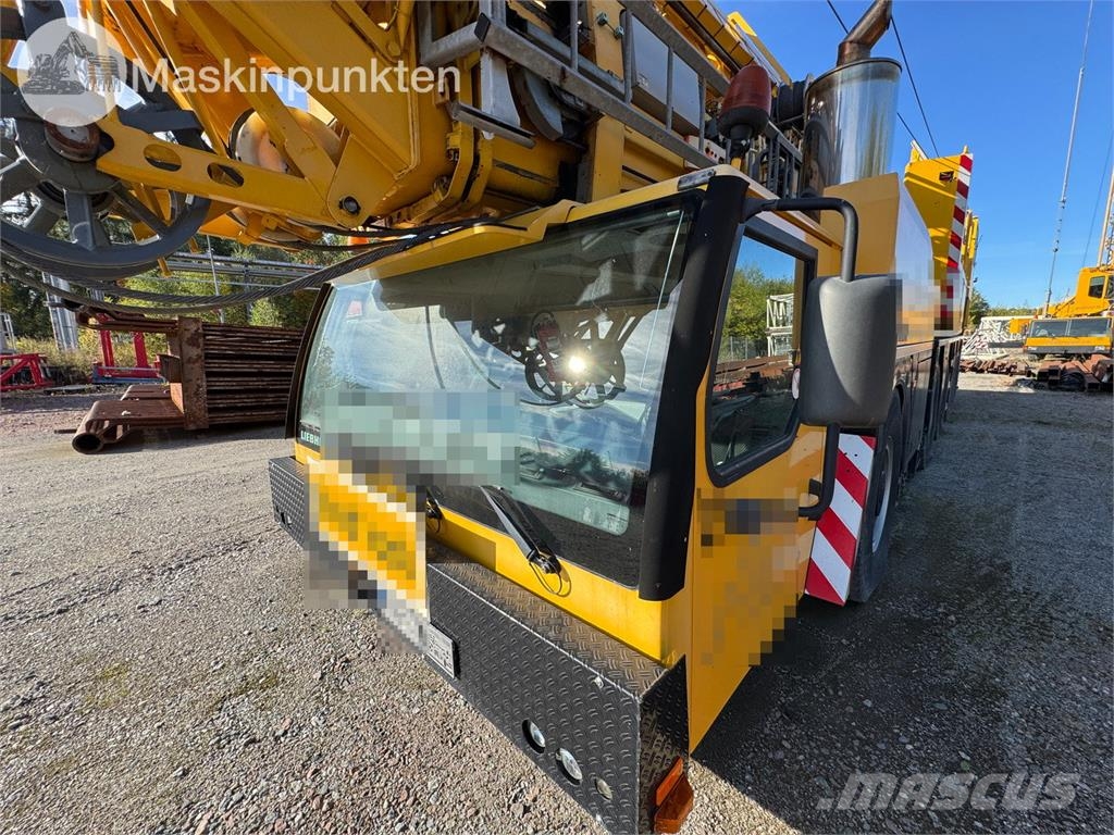 Liebherr MK100 자동 크레인