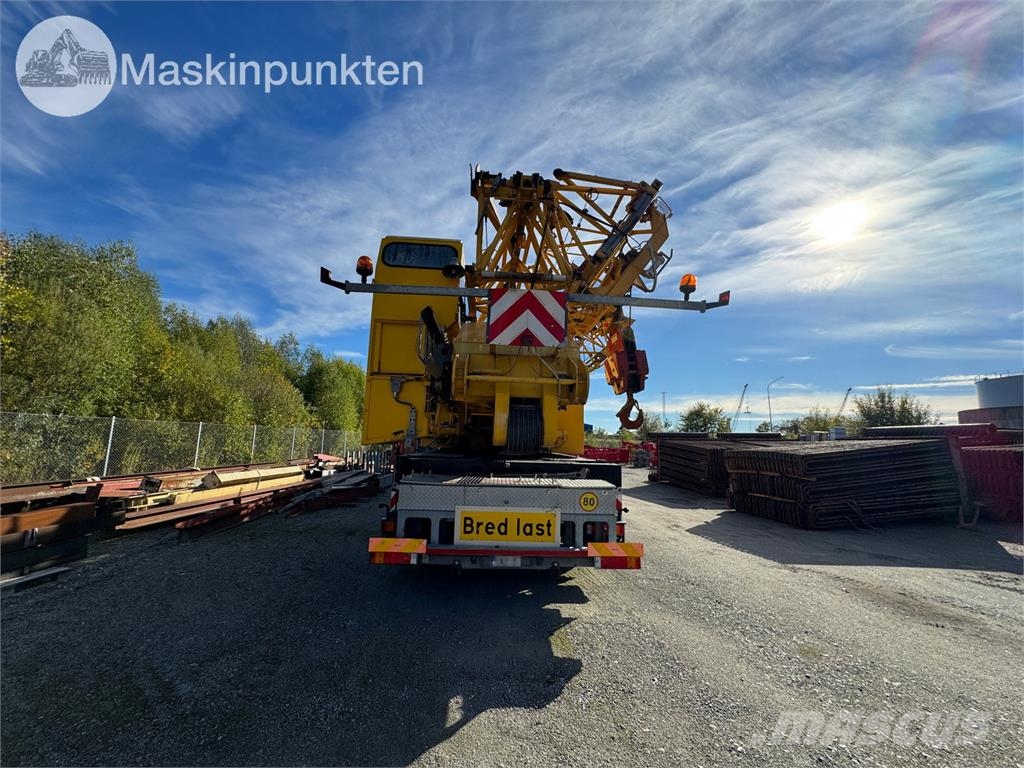 Liebherr MK100 자동 크레인