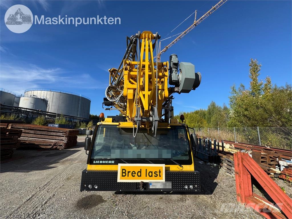 Liebherr MK100 자동 크레인