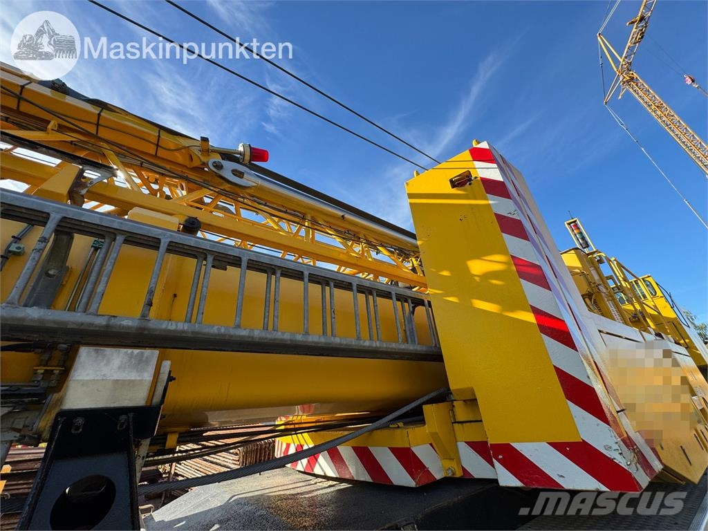 Liebherr MK100 자동 크레인