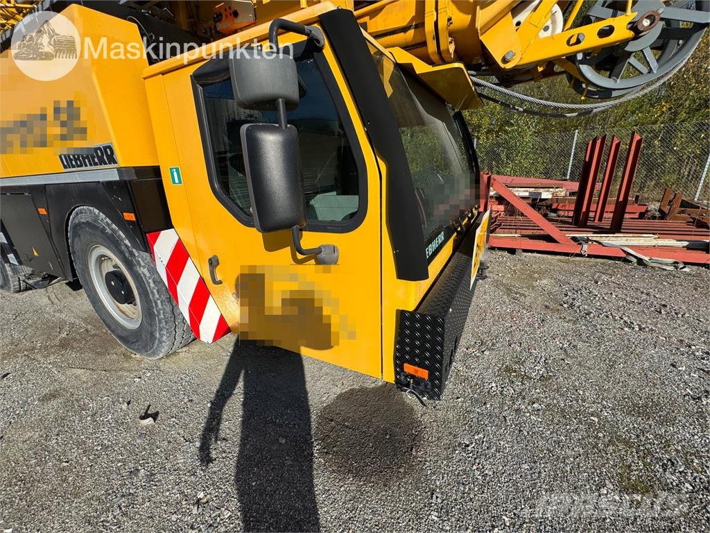 Liebherr MK100 자동 크레인