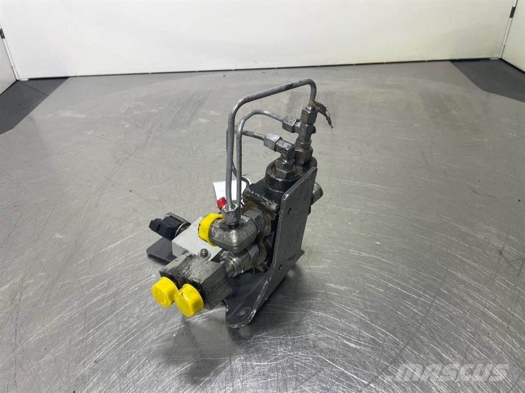 New Holland W110C - Priority valve/Prioritaetsventil Hydraulikk
