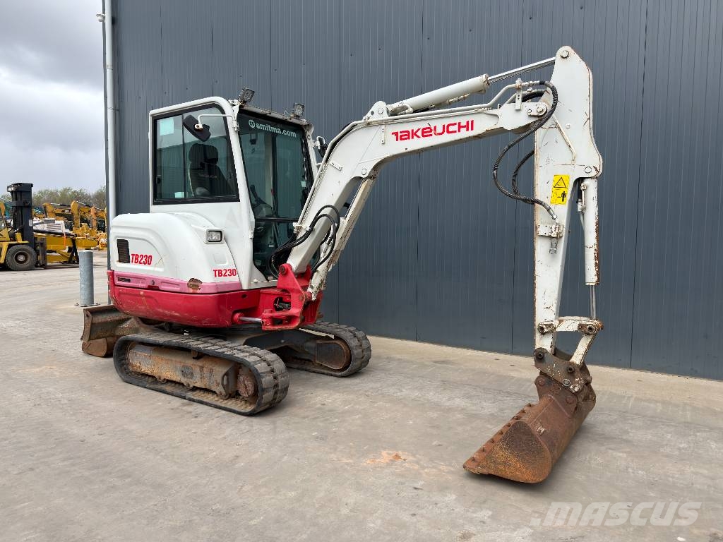 Takeuchi TB230 Minikaivukoneet < 7t