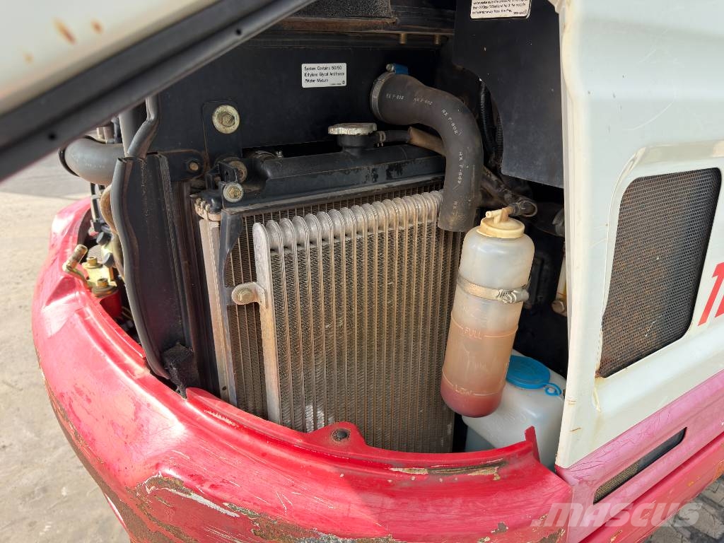 Takeuchi TB230 Minikaivukoneet < 7t