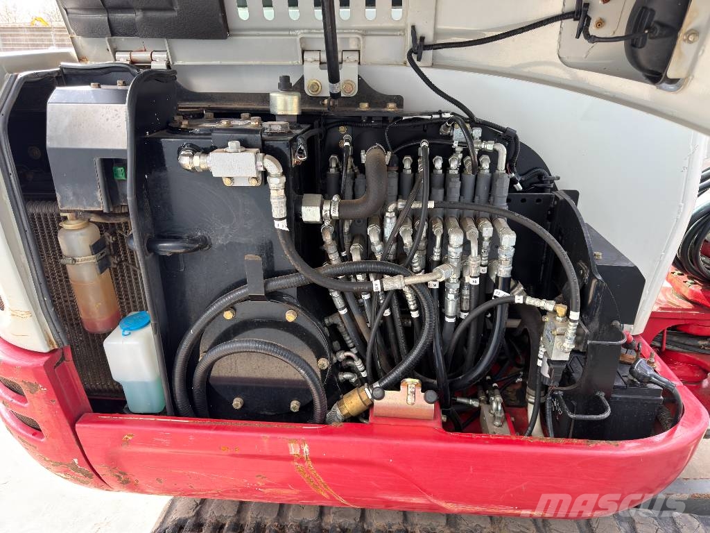Takeuchi TB230 Minikaivukoneet < 7t