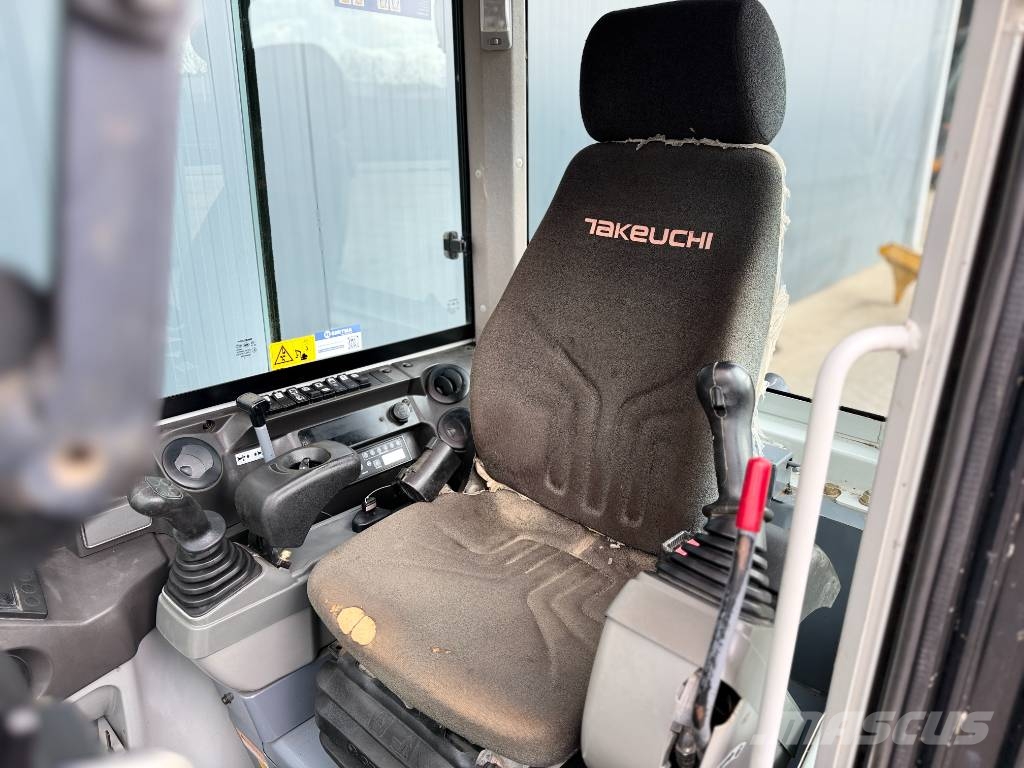 Takeuchi TB230 Minikaivukoneet < 7t