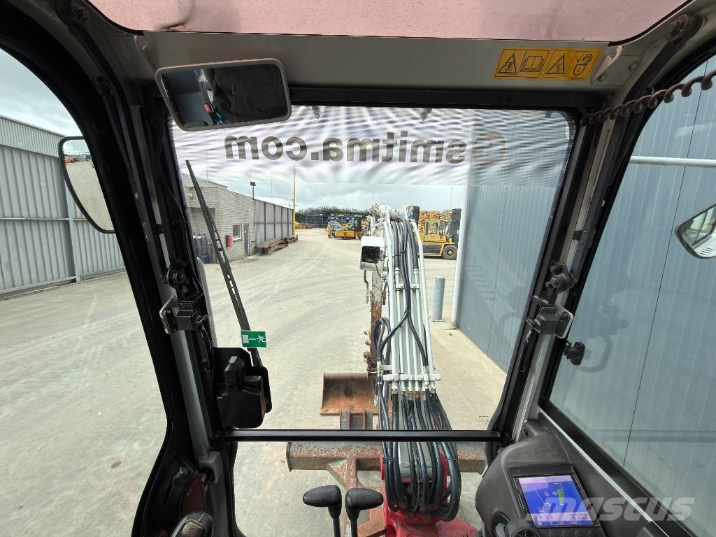 Takeuchi TB230 Minikaivukoneet < 7t