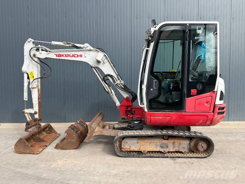 Takeuchi TB230 Minikaivukoneet < 7t