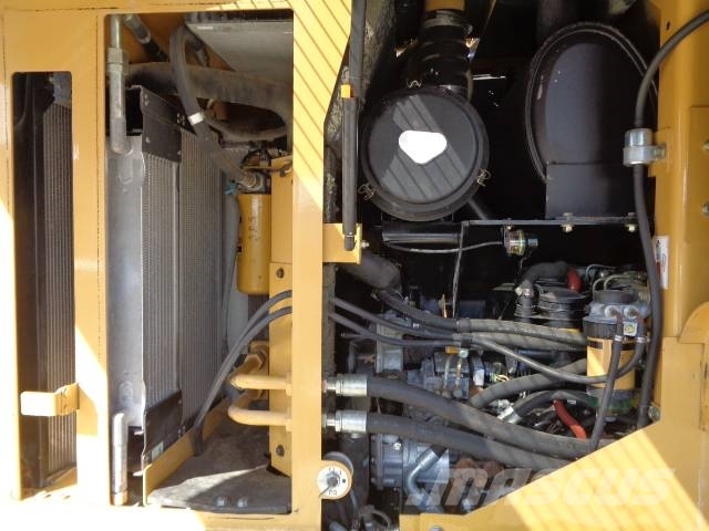 CAT IT 28 G Radlader