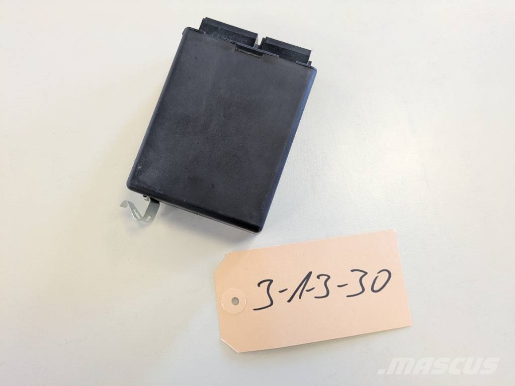 Mercedes-Benz A0004461937 TPMS ECU Electronice