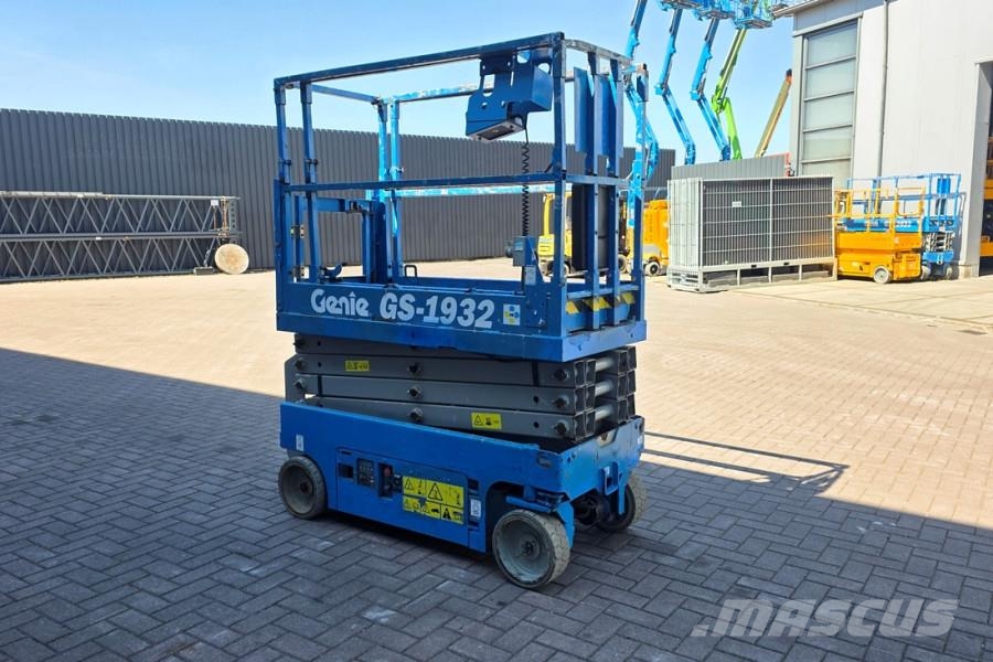 Genie GS1932 Electric, Working Height 7.8 m, 227kg Capac Mini incarcator
