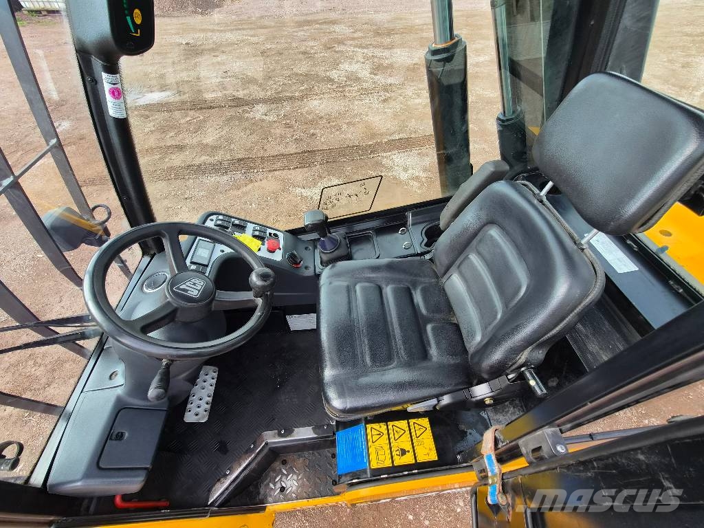 JCB TLT 30 D Teletruk Schubmaststapler