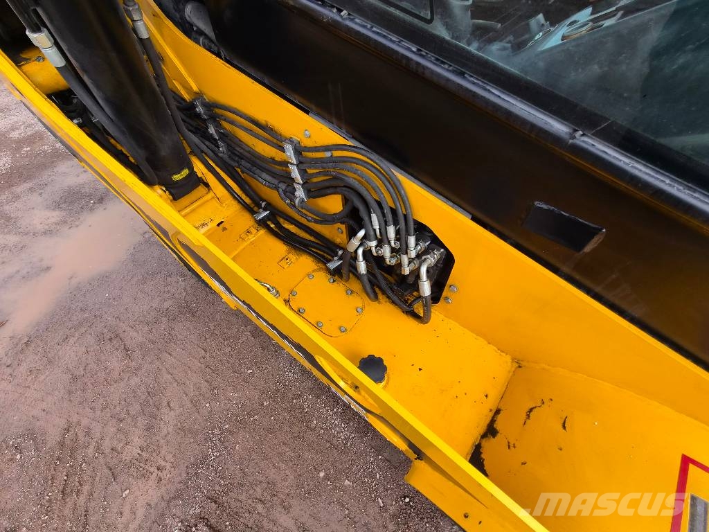 JCB TLT 30 D Teletruk Schubmaststapler