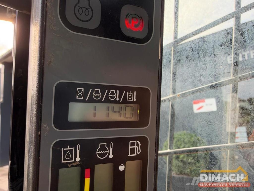 CASE SR210 CE - air conditioning - NL Machine - Low hou ホイールローダー・タイヤショベル