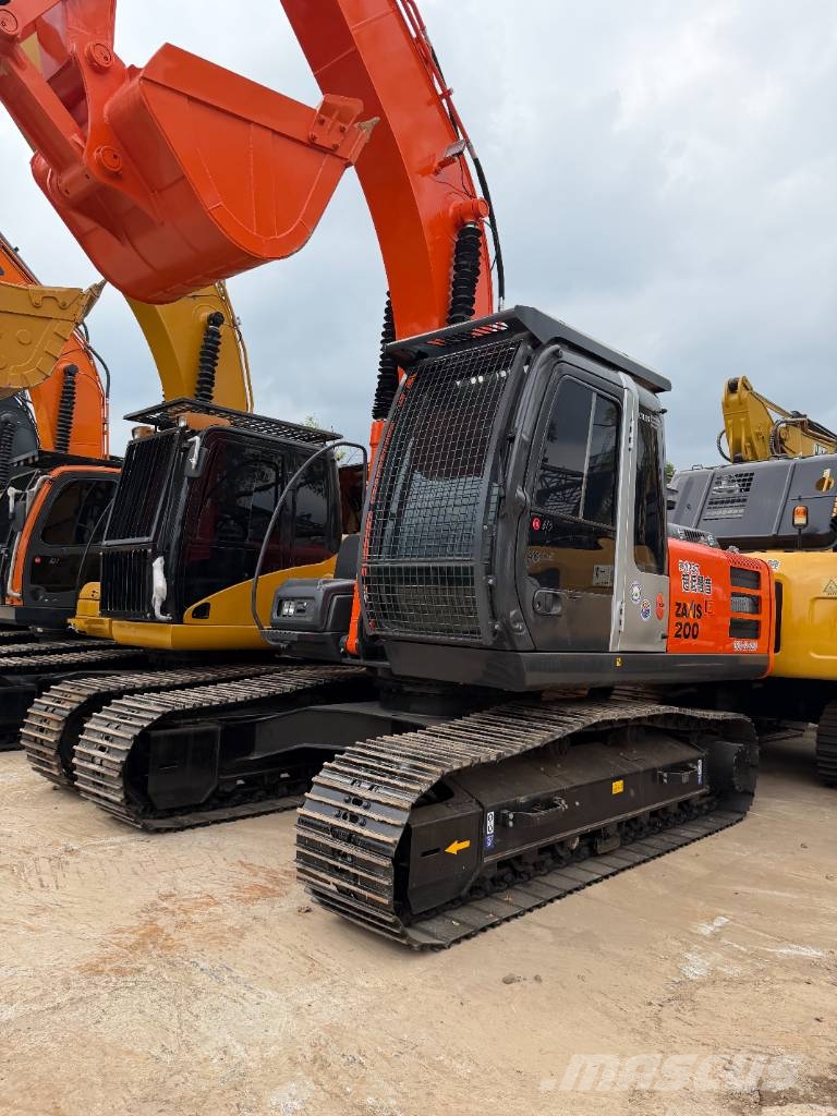 Hitachi ZX200-3G 3000 units excavators in stock Bandgrävare