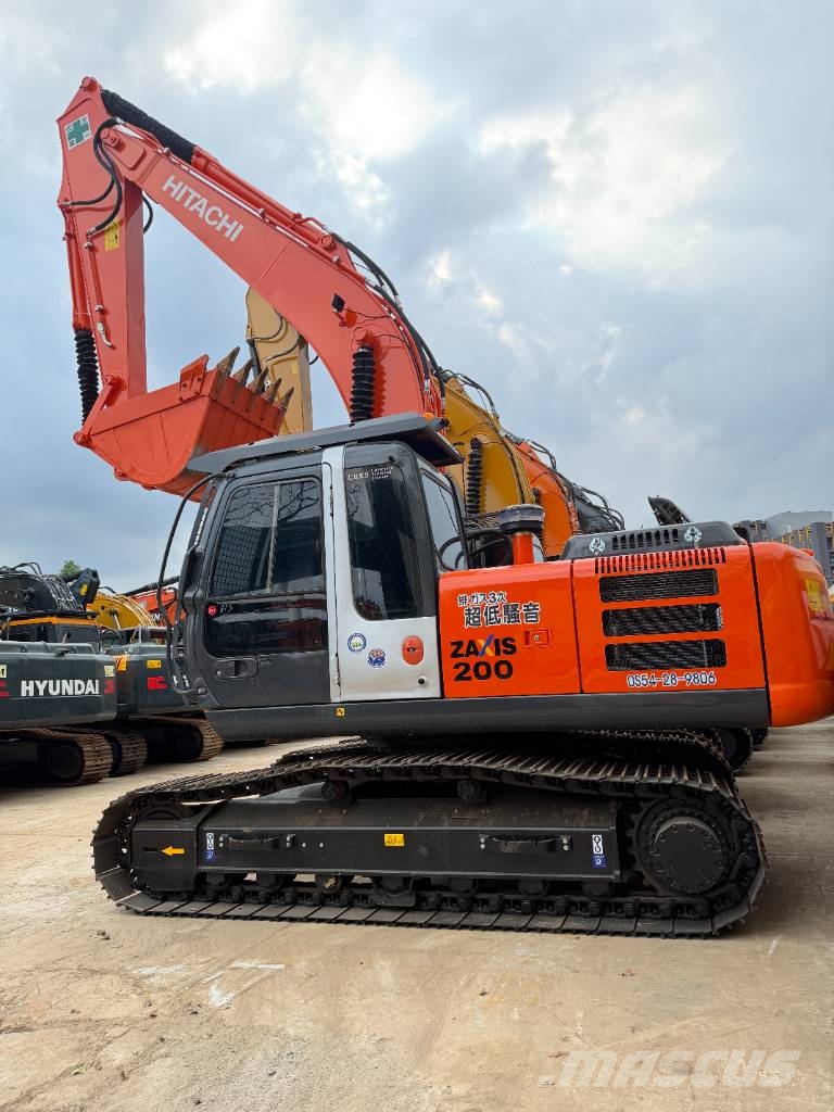 Hitachi ZX200-3G 3000 units excavators in stock Bandgrävare