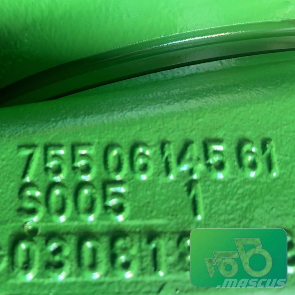 John Deere 6215R Steering Knuckle / Final Drive / Hub / Half- Chasís