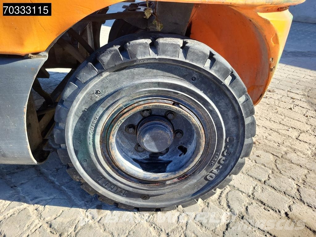 Doosan D25S -5 MISSING Engine &amp;amp; Seat Dieseltrukit