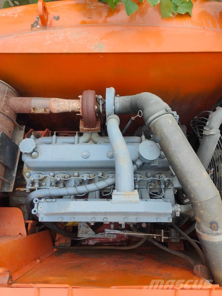 Doosan 220 LC-7 大型油圧ショベル12t以上(パワーショベル・ユンボ)
