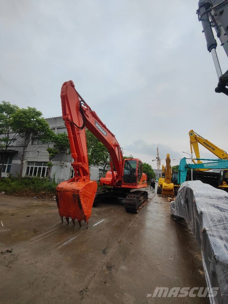 Doosan 220 LC-7 大型油圧ショベル12t以上(パワーショベル・ユンボ)