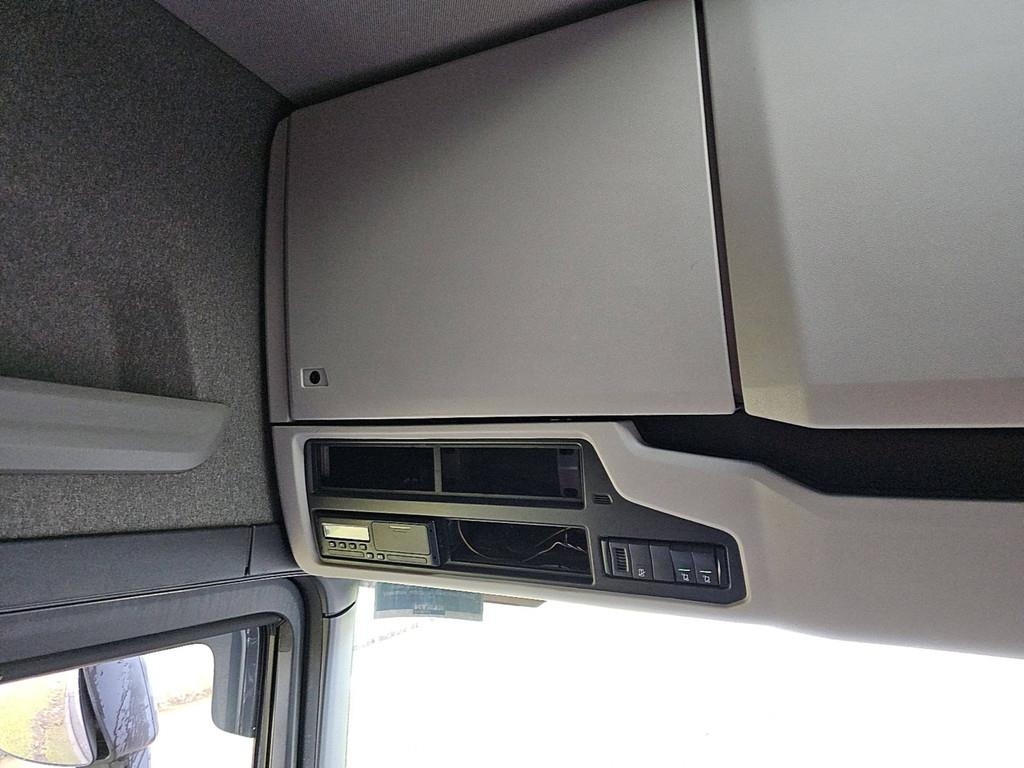 Scania R580 6X2 NB LED LEATHER 曳引機組件
