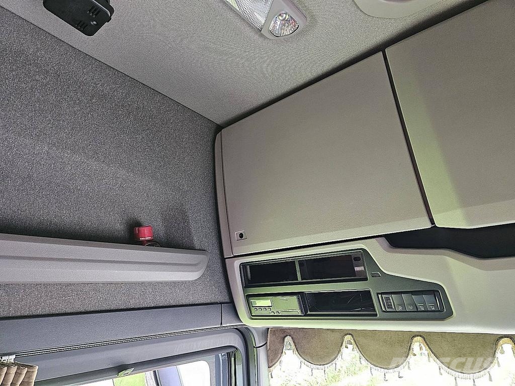 Scania R580 6X2 NB LED LEATHER 트랙터 유닛