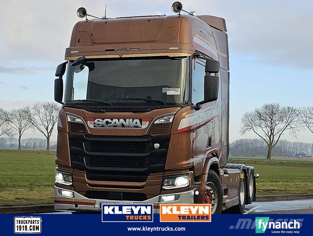 Scania R580 6X2 NB LED LEATHER 曳引機組件