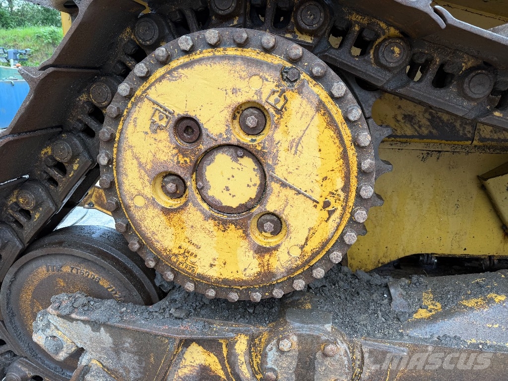 CAT D 6 T XLVP 履带式推土机