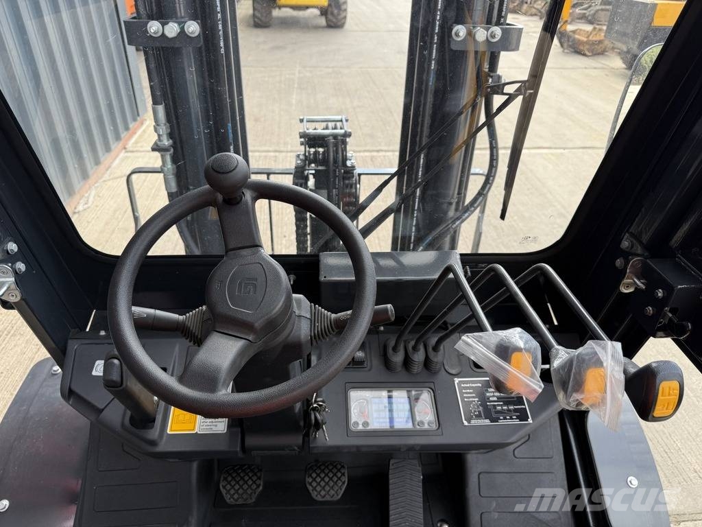 LiuGong CLG 2030 H RT4 4x4 3T Rough Terrain Forklift Empilhadores Diesel