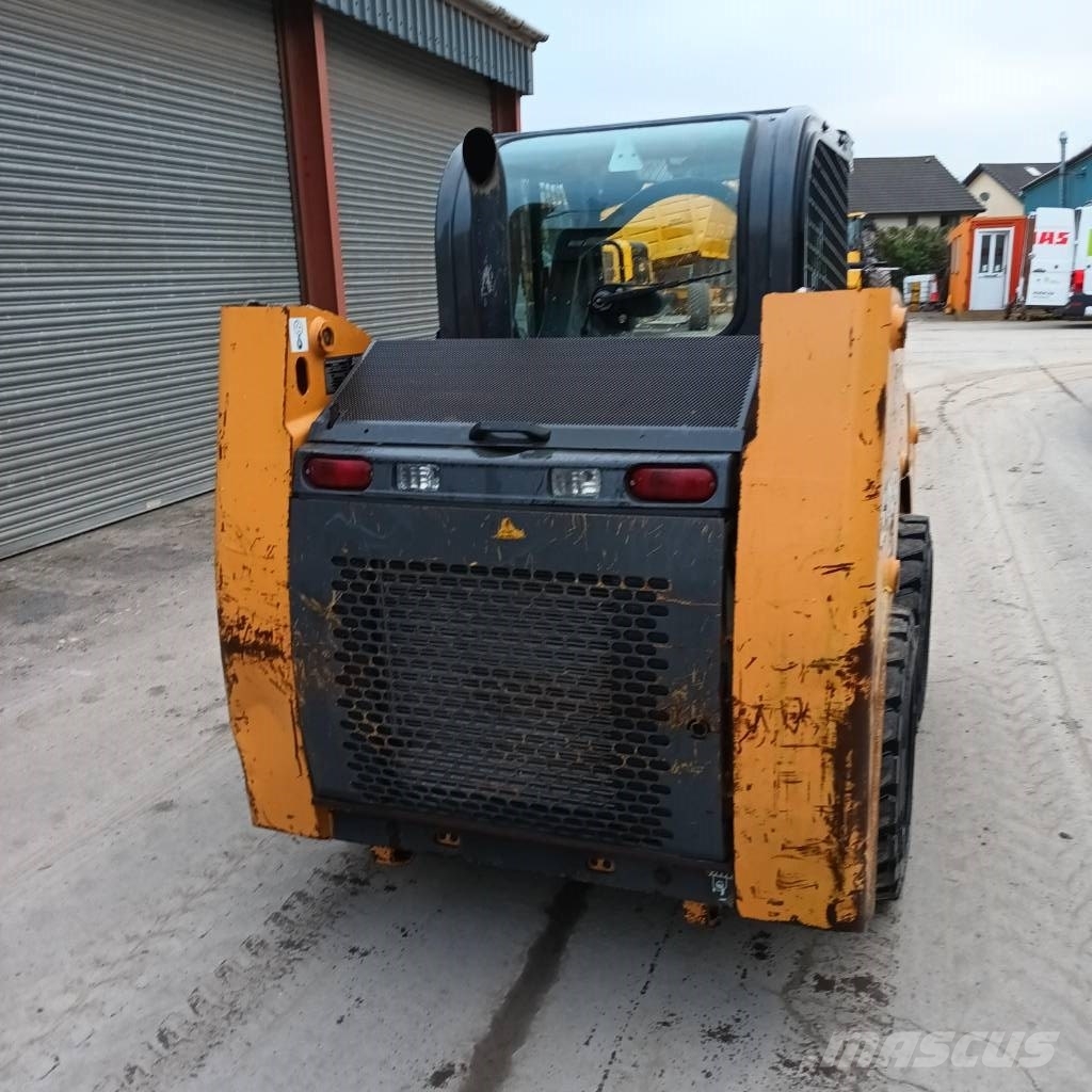 CASE SR 130 Kompaktlader