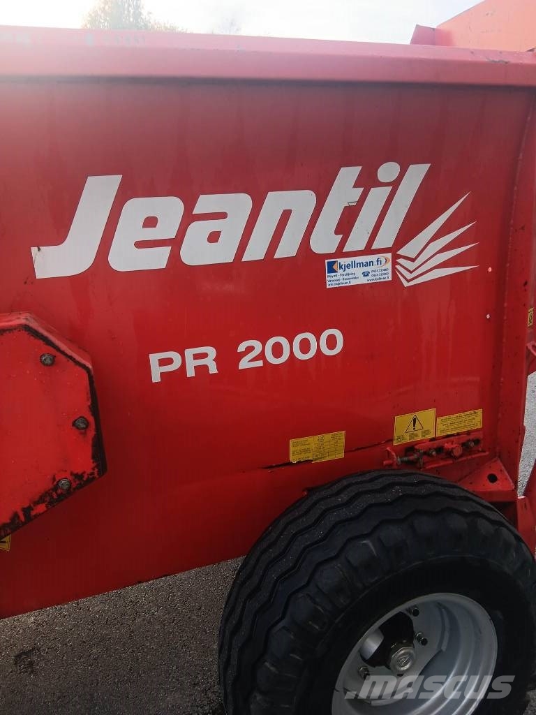 Jeantil PR 2000 Olkisilppuri Rezač za bale, oprema za rezanje in odvijanje bal