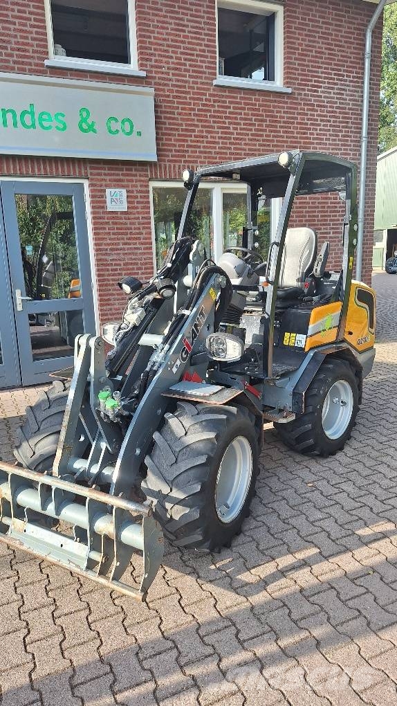 Giant G2700E Mini homlokrakodók