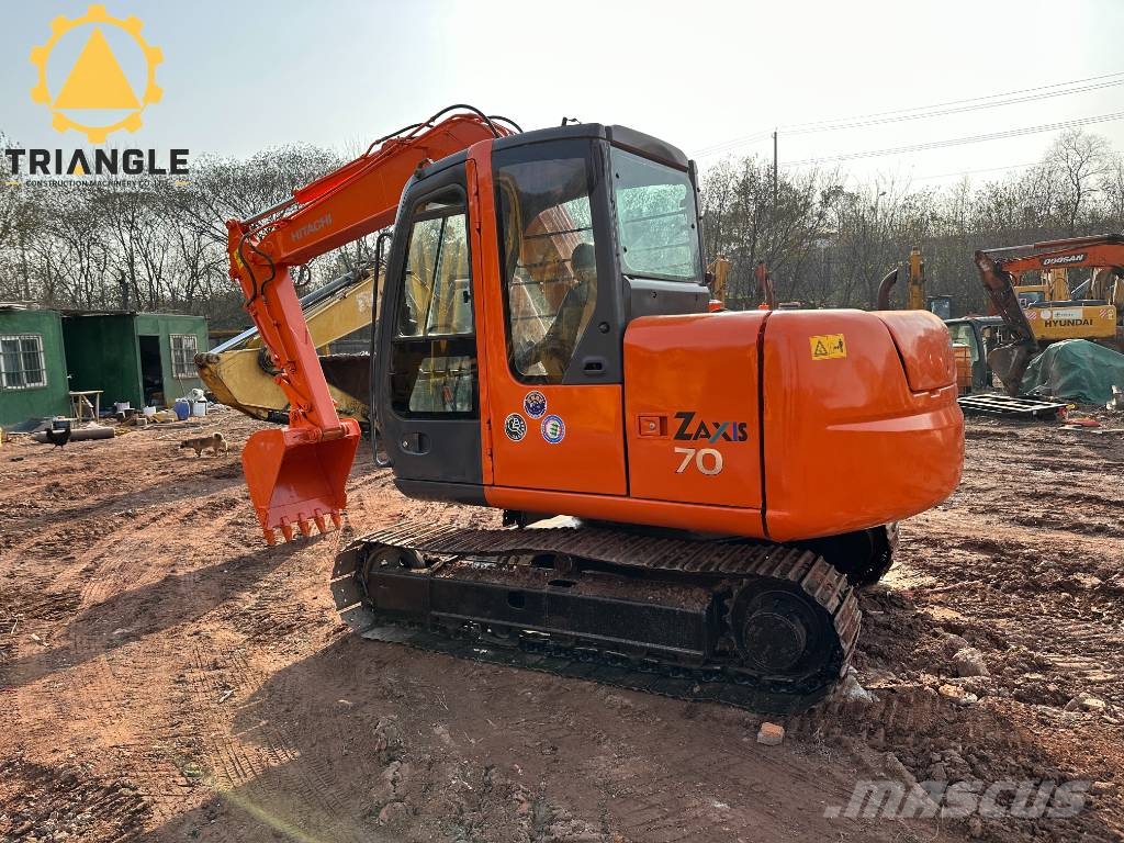 Hitachi EX 120 Bagri goseničarji