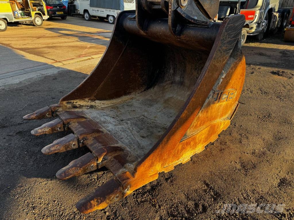 JCB JS 370 LC 大型油圧ショベル12t以上（パワーショベル・ユンボ）