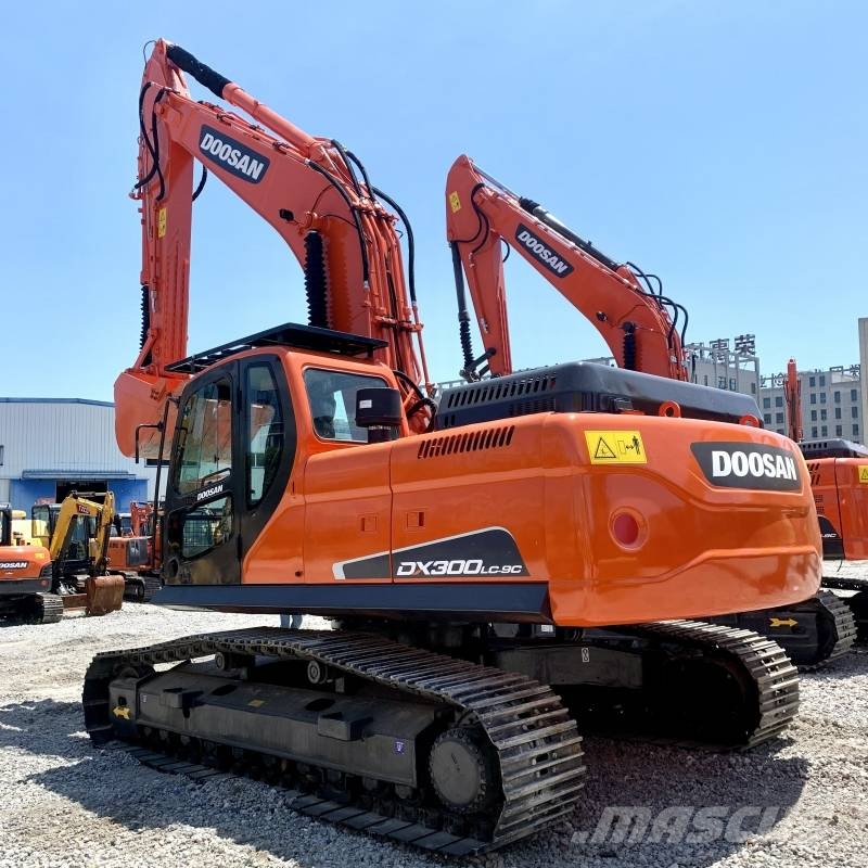 Doosan DX 300 履带挖掘机