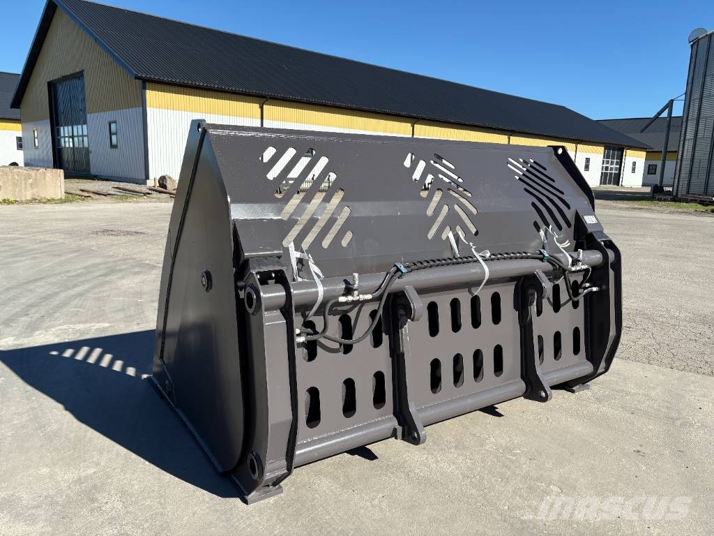 SE Equipment  högtippande skopa 5 kbm Žlice