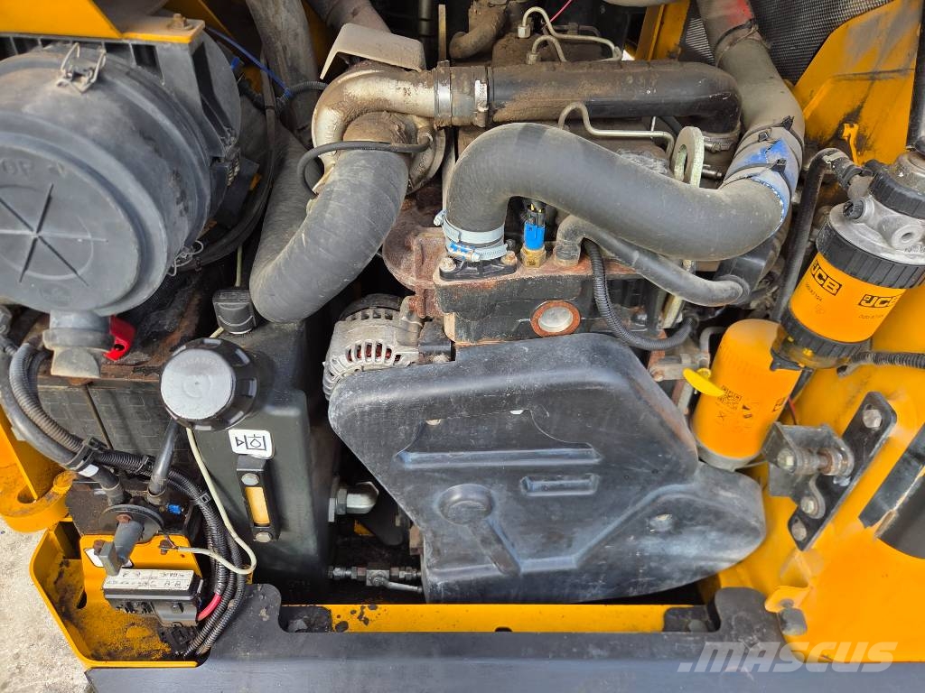 JCB 225 T 5200kg Skid steer mini nakladalci