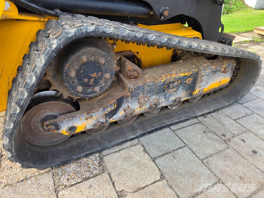 JCB 225 T 5200kg Skid steer mini nakladalci